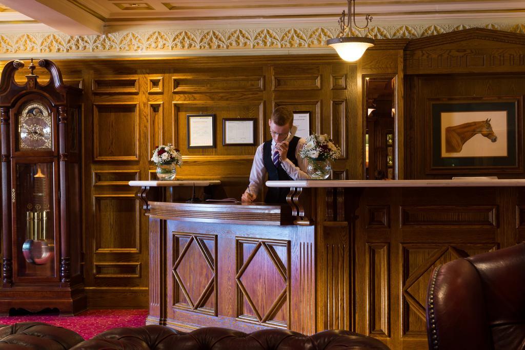 Meadow Court Hotel Loughrea Exteriér fotografie